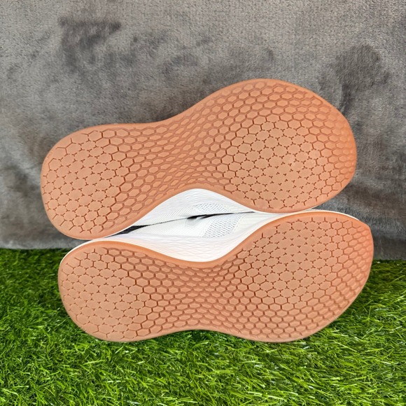 New Balance Fresh Foam Roav Tee Shirt Running Shoes White Grey Womens size 6 - Picture 8 of 13